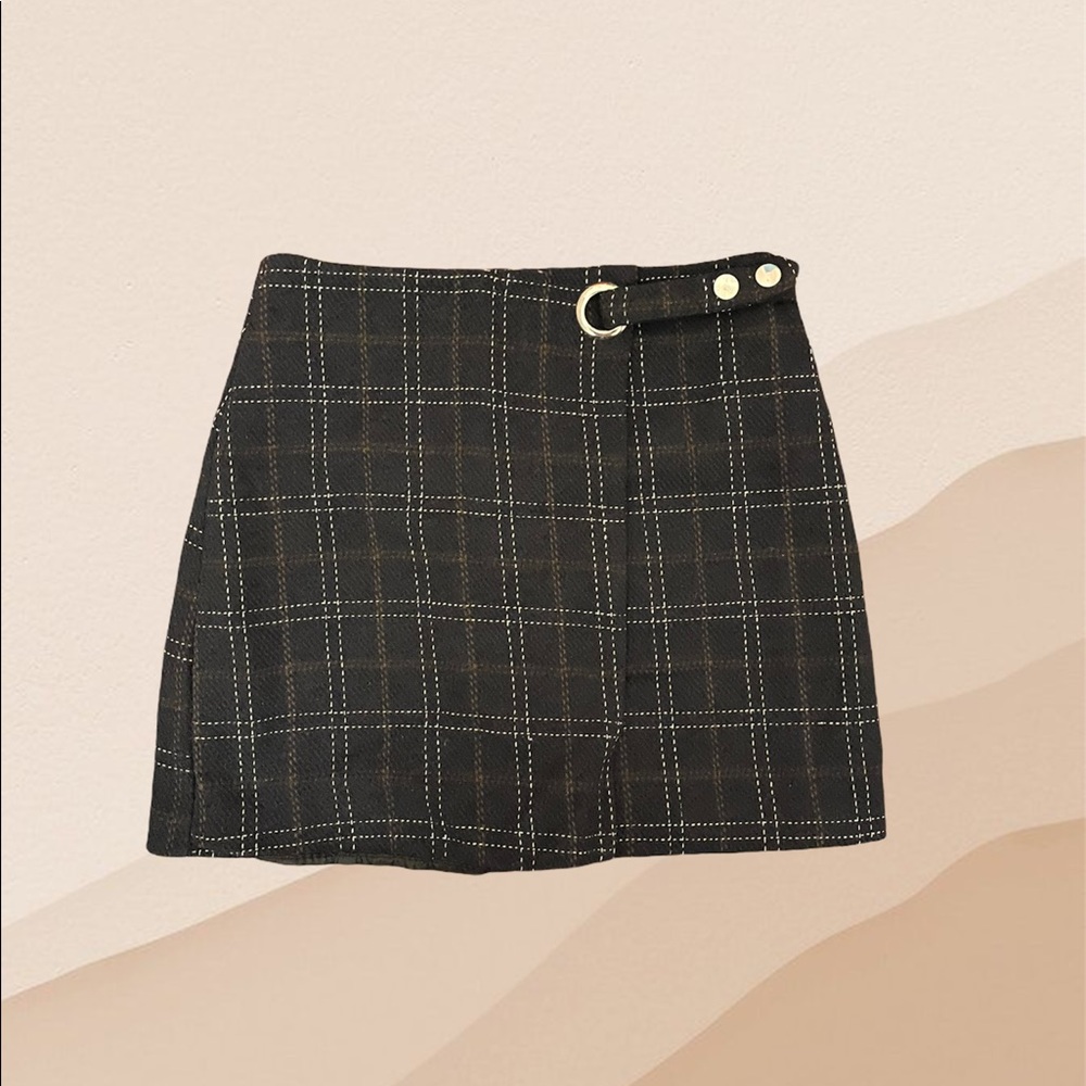 cute black plaid skirt (unbranded)